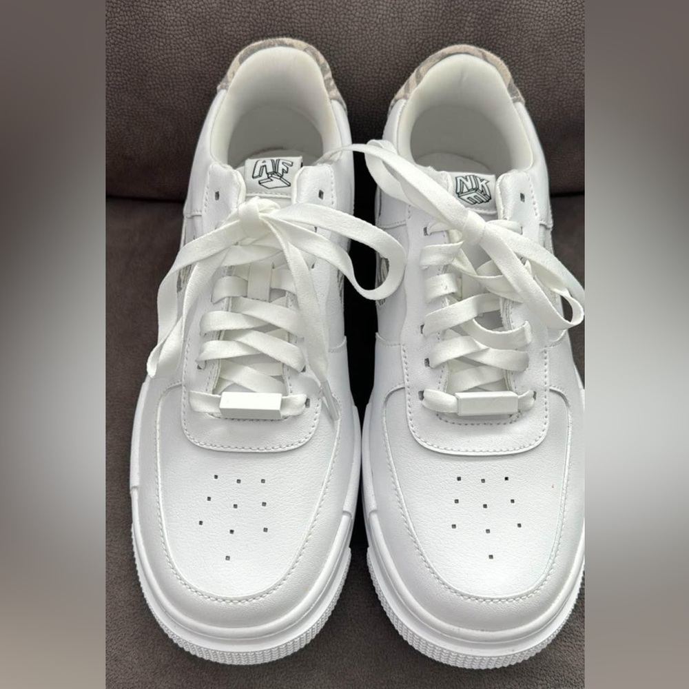 Wmns Air Force 1 Pixel SE 'Zebra'